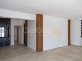 Merkezde 3+1 eşyasız 180 m2 daire 950 stg / 0548 823 96 10