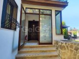Bellapais'de 4+1 eşyalı havuzlu villa günlük 255 STG / 0548 823 96 10