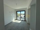 Satılık Daire - Girne Merkez, Girne, Kuzey Kıbrıs     Kaşgar bölgesinde 2+1 110 m2 Full eşyalı Tüm masrafları ödenmiş Eşdeğer koçan Deniz manzaralı   Dairemizin