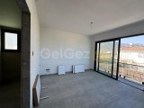 Satılık Daire - Girne Merkez, Girne, Kuzey Kıbrıs     Kaşgar bölgesinde 2+1 110 m2 Full eşyalı Tüm masrafları ödenmiş Eşdeğer koçan Deniz manzaralı   Dairemizin