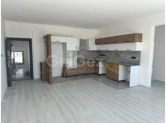 KUZEY KIBRIS: MAĞUSA MERKEZ YENİ BİTEN SİTEDE SATILIK 3+1 DAİRE