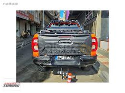 Toyota Hilux 2015+ Bagaj Kapağı Kaplaması