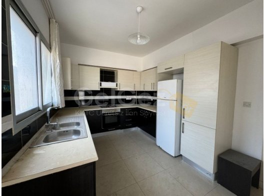 KUZEY KIBRIS GAZİMAGUSA MERKEZ SATILIK 3+1 DAİRE