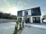Kıbrıs Girne Lapta Bölgesinde -Satılık Sıfır İkiz 3+1 Taşınmaya Hazır Lüks Villalar