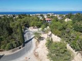 Kıbrıs Girne Ozanköy - Satılık Dağ ve Deniz Manzaralı Arsa