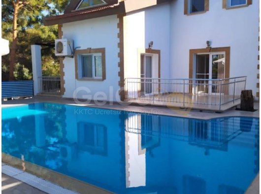 Girne Çatalköy Günlük Kiralık Eşyalı 4+1 Havuzlu Villa