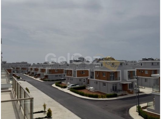 İSKELE ROYAL SUN ELİTE SATILIK EŞYALI 1+1 PENTHOUSE