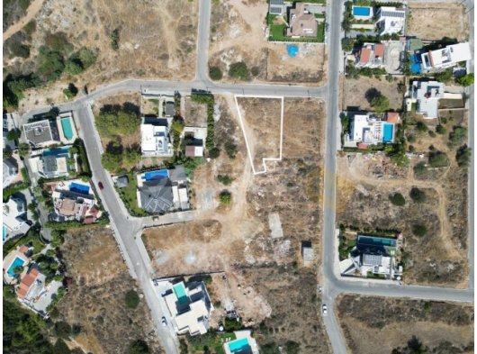 Çatalköy Bölgesinde Mükkeml Konumda Dağ ve Deniz Manzaralı Satılık Arsa