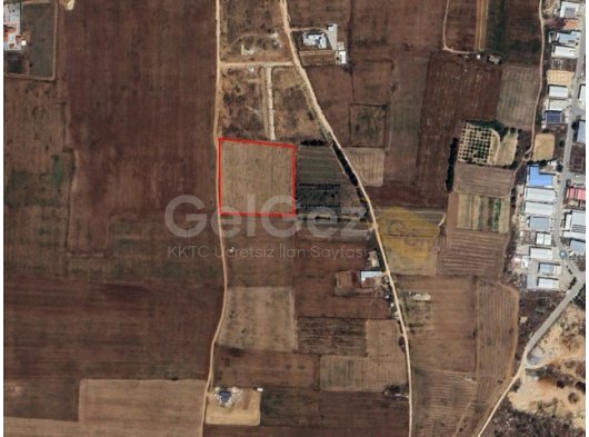 DAİRE TAKASINA AÇIK I!!GAZİMAĞUSA MORMENEKŞE SATILIK ARSA