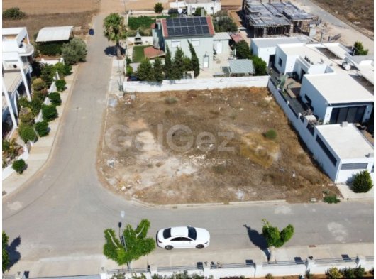 YATIRIM FIRSATI!!!! GAZİMAĞUSA MUTLUYAKA SATILIK KÖŞE ARSA