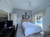 GİRNE KARAOGLANOĞLU BÖLGESİNDE GÜNLÜK KİRALIK 5+1 VİLLA