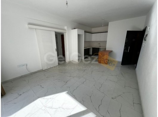 GAZİMAĞUSA KARAKOL SATILIK EŞYASIZ 2+1 DAİRE