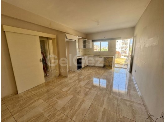 GAZİMAĞUSA KARAKOL SATILIK EŞYASIZ 2+1 DAİRE