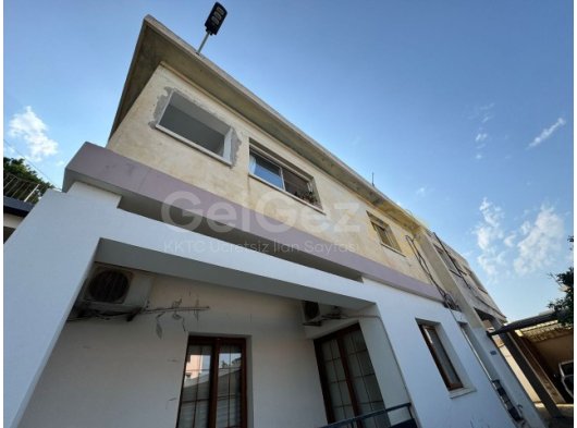 GAZİMAĞUSA AŞAĞI MARAŞ SATILIK EŞYALI 3+2 YARI MÜSTAKİL EV