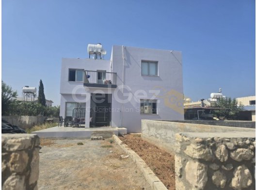 GAZİMAĞUSA YENİBOĞAZİÇİ SATILIK YARI EŞYALI 4+1 DUBLEX VILLA