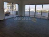 GİRNE MERKEZDE TİCARİ İZİNLİ KİRALIK PENTHOUSE OFİS
