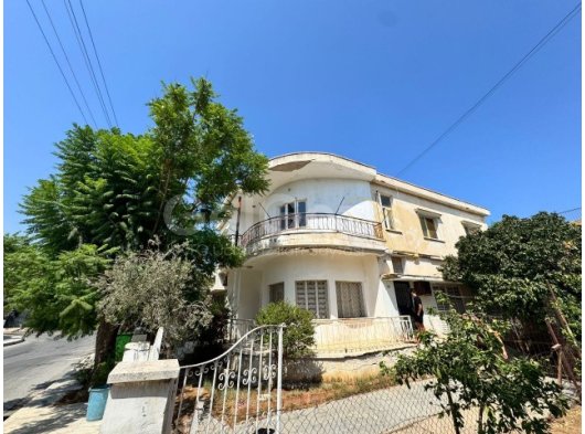 GAZİMAĞUSA MARAŞ SATILIK 3+1 YARI MÜSTAKİL EV