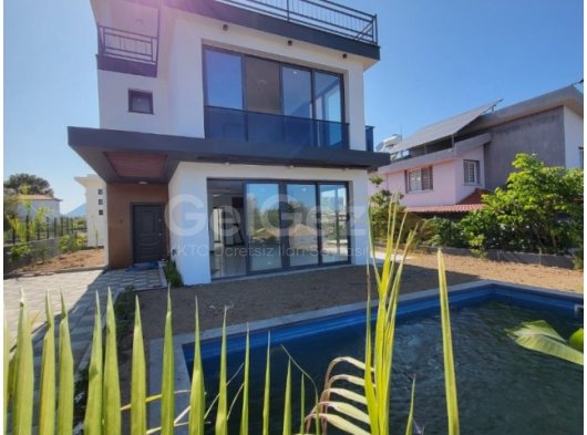 Çatalköy'de 3 yatak odalı villa