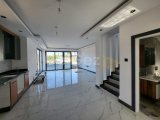 Çatalköy'de 3 yatak odalı villa