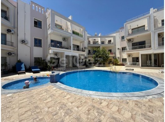 Satılık – Elite Complex, Alsancak, Girne, Kuzey Kıbrıs’ta Modern 1+1 Penthouse Daire