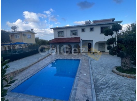 Girne, Karşıyaka’da Özel Havuzlu Büyüleyici Geleneksel Müstakil Villa – Kuzey Kıbrıs