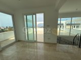 Ozanköy, Girne’de Yüksek Standartlarda Tamamen Yenilenmiş Muhteşem 4+1 Villa
