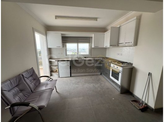 YATIRIM FIRSATI ! GAZİMAĞUSA DUMLUPINAR SATILIK BEYAZ EŞYALI 2+1 PENTHOUSE