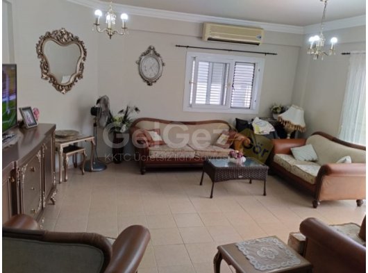 Girne Merkez – Zeytinlik ???? Satılık 3+1, 137 m² Geniş Daire