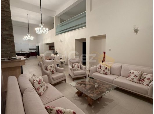 Girne Alsancak ta kiralık 5+2 geniş Penthouse