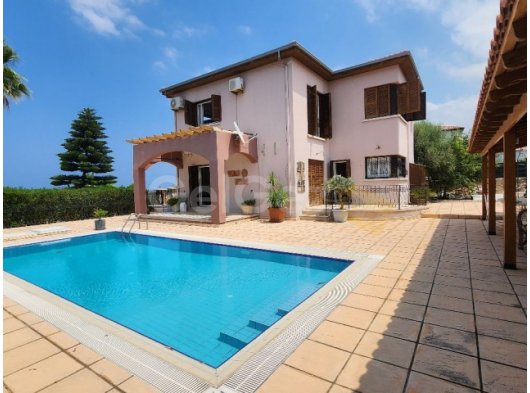 Catalkoy, Elexus hotel karsi, kiralik 3+1 villa +905428777144 Русский, Türkçe, English