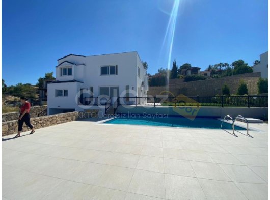 Girne, Catalkoy, kiralik 5+1 esyasiz veya esyali villa