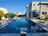 Girne, Çatalköy, satilik ozel havuzlu yeni tatilatli 4+1 villa, 5 WC +905428777144 Русский, Türkçe, English
