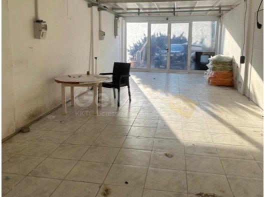 Girne merkez de kiralık depo , ofis olmaya müsait iş yeri