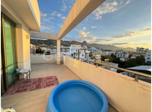 Girne, satilik eşyalı penthouse 1+1, 100m2