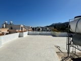 Lapta, Girne’de Şık 3+1 Eşyasız Çatı Katı Daire - Modern ve Ferah Yaşam Alanı
