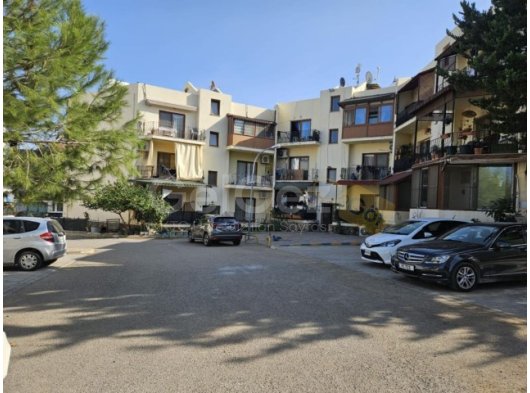 SATILIK - ALSANCAK - 3 YATAK ODALI BAHCE KAT DAIRE