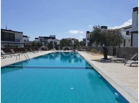 LUX 3+1 VILLA FULL ESYALI DOGANKOY ORTAK HAVUZLU