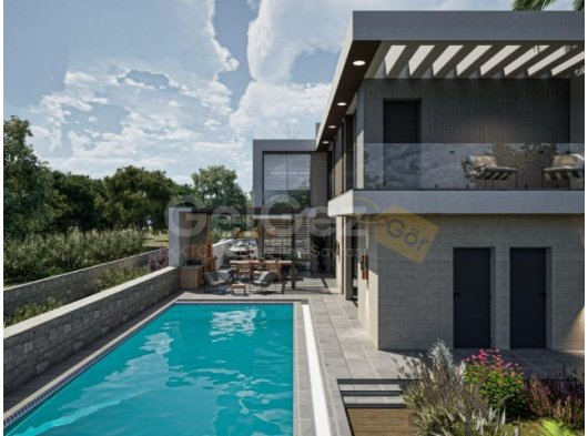 GİRNE EDREMİT BÖLGESİN'de 4+1 TÜM ODALAR ENSUİT. ÖZEL HAVUZ VE ÇATI TERASLI VİLLA