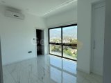 GİRNE’DE MODERN 3+1 DAİRE DENİZ MANZARALI DAİREYE ÖZEL HAVUZLU BALKON