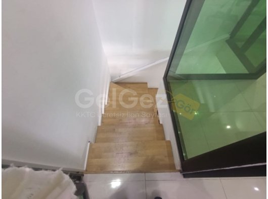 SATILIK - GİRNE KAŞGAR BÖLGESİNDE 2 YATAK ODALI GENIS DAİRE