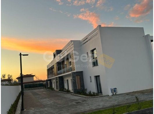 GAU'YE YURUME MESAFESINDE KIRALIK 1+1GUVENLIKLI LUKS DAIRE