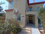 SATILIK – LÜKS SAHİLE YAKIN 4+1 VILLA |