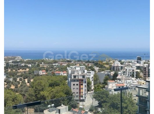 Dağ ve deniz manzarasına karşı ayrıcalıklı bir yaşam... 3+1 | 170 m² geniş yaşam alanı