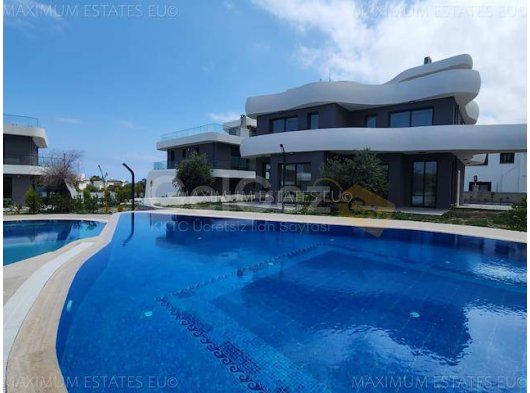 Modern Bir Komplekste Yepyeni 3+1 Villa – Denize Sadece 500M
