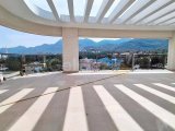 Girne'nin Kalbinde Muhteşem Dağ ve Şehir Manzaralı 2+1 Penthouse (87M Kapalı + 199M Teras)