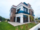 Şık 2+1 Daire, Özel Bahçeli - Denize Sadece 400M