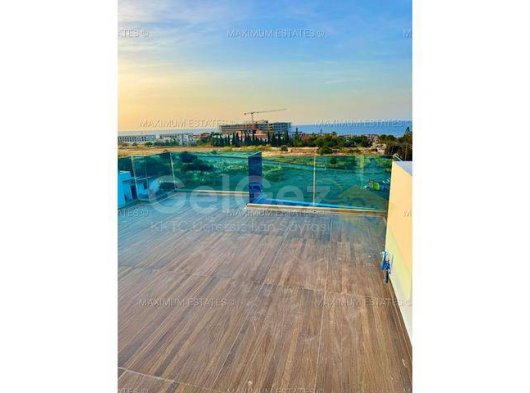 Çatalköy’de Modern 2 Yatak Odalı, 2 Banyolı Teraslı Evler Şık ve Konforlu Bu Evler; 2 Yatak Odası, 2 Banyo, Özel Teras ve Ortak Yüzme Havuzu Kullanımına Sahipti