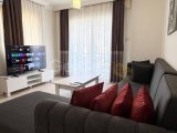 ???? Girne Merkez’de Kiralık 1+1 Daire – Lüks Eşyalı ve Havuzlu!