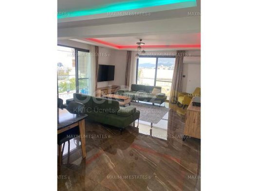 Girne Merkezde Kiralık Geniş 2+1 Penthaus