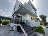GİRNE ALSANCAK BÖLGESİNDE LÜKS EŞYALI 4+2 KİRALIK VİLLA